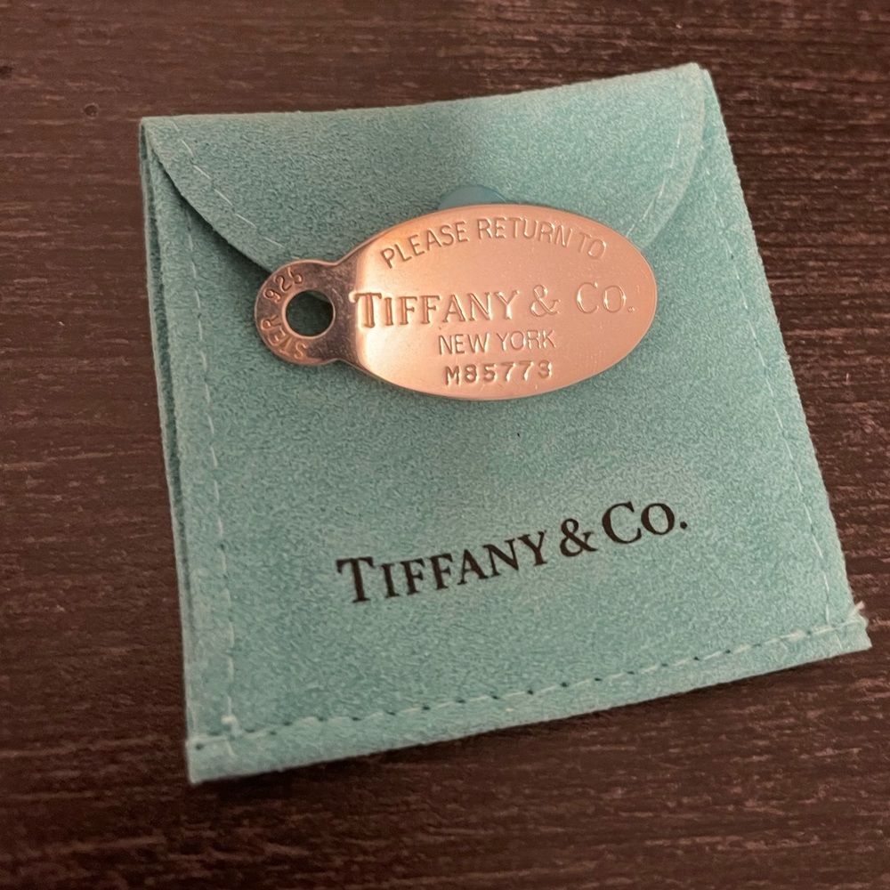 Return To Tiffany & Co. Oval Dog Tag Charm Pendant Sterling Silver Retired